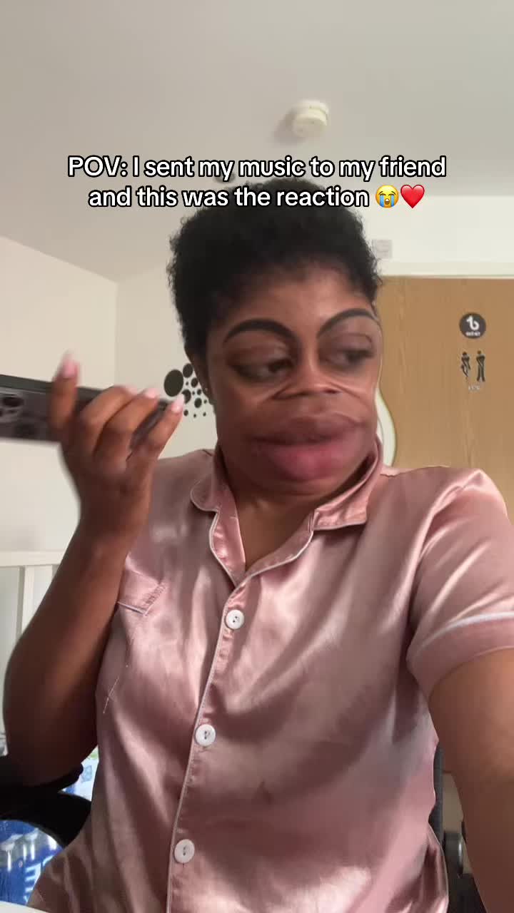 @ENDEE TheVibeQueen🎙️👑