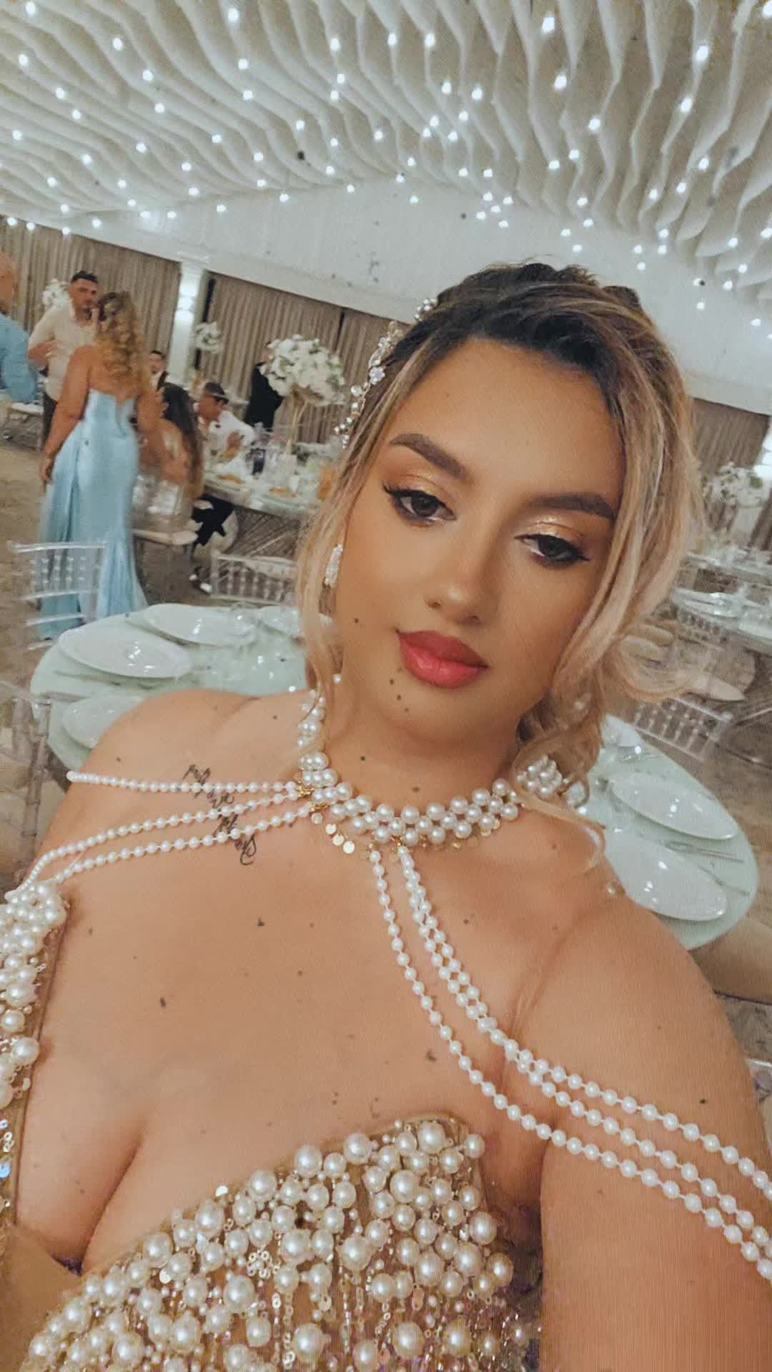 @denise25
