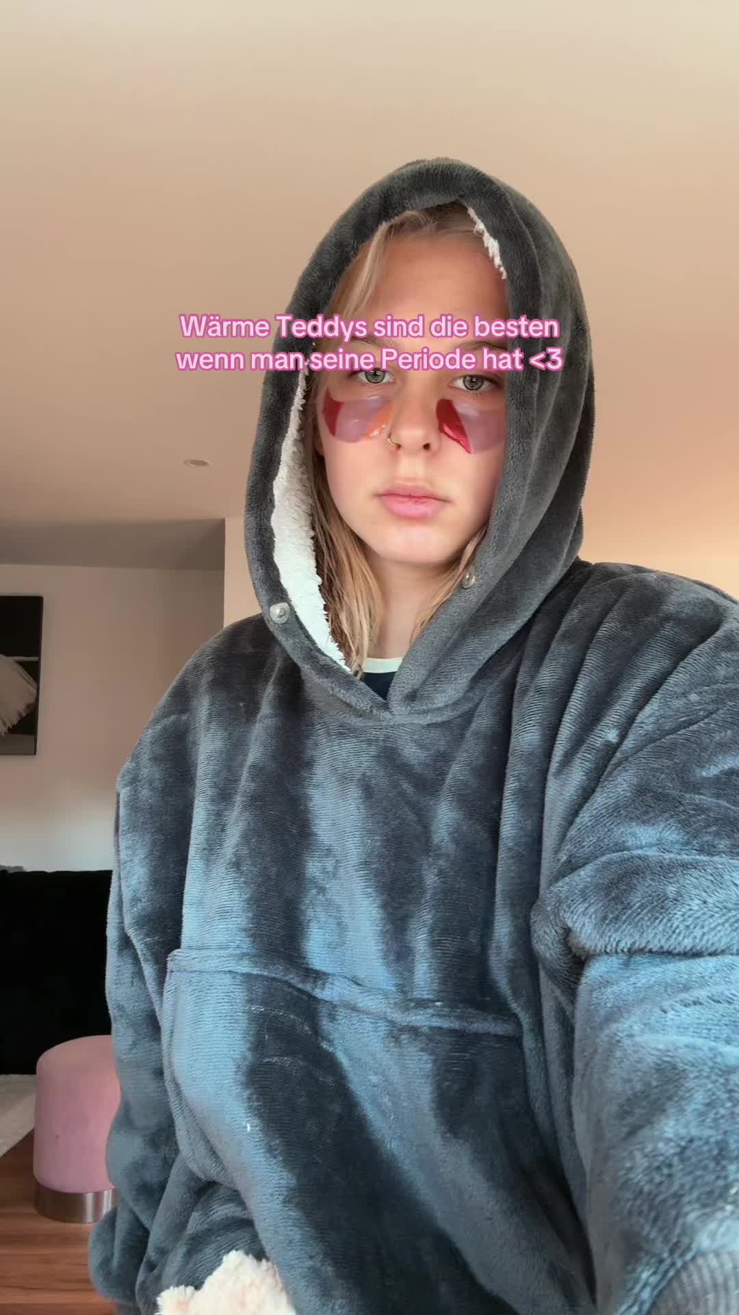 @Emi