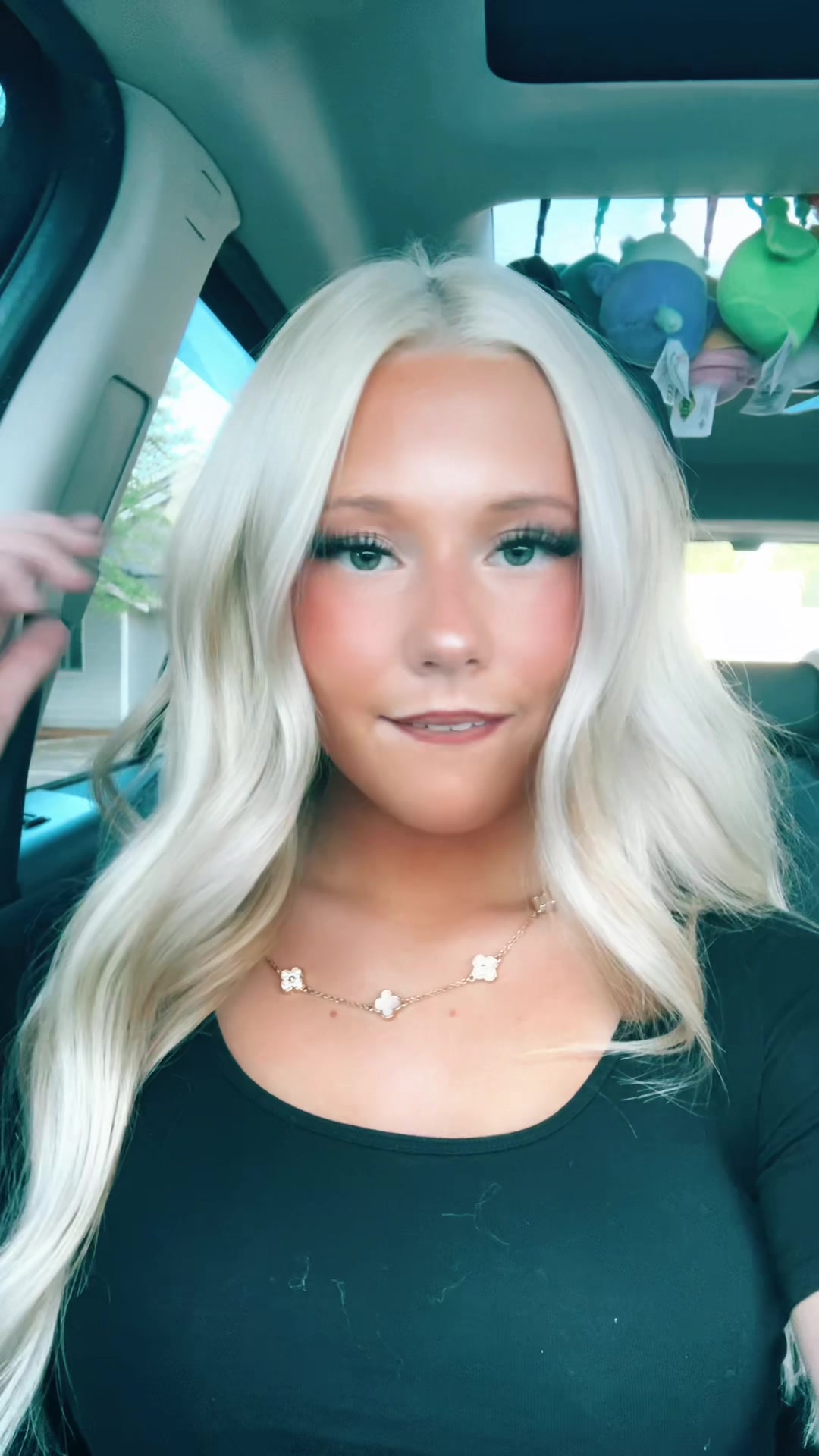 @AVA