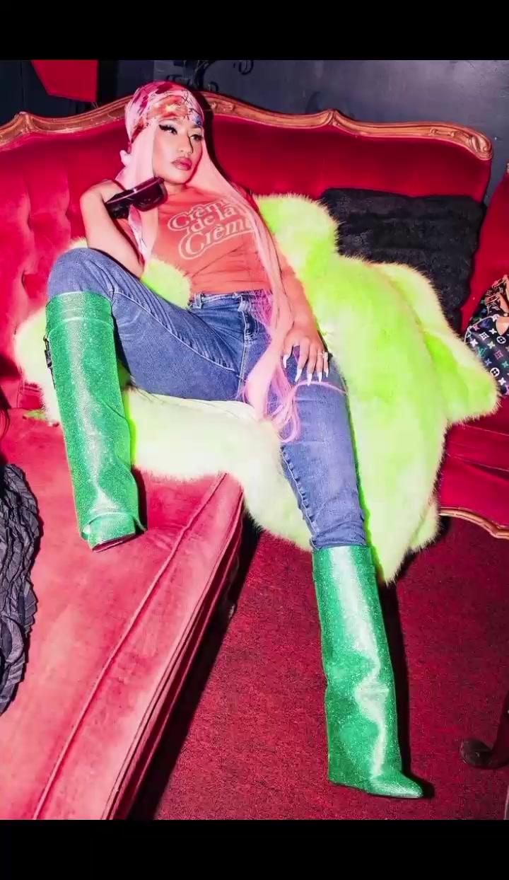 @Pinkfridayy2