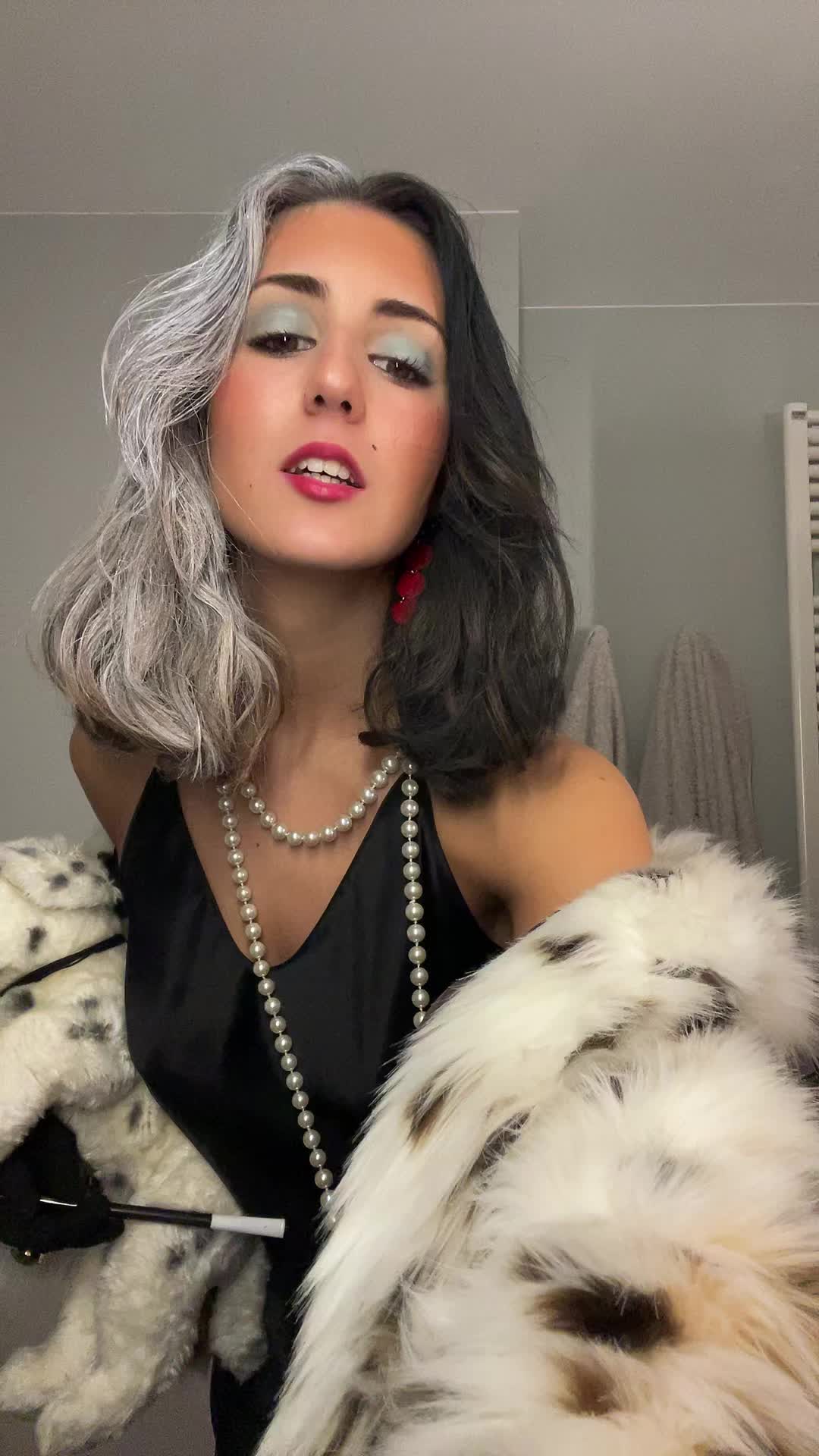 @Helenn