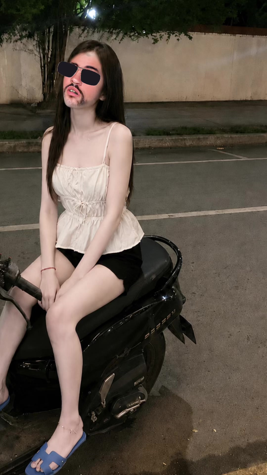 @BELLA JING