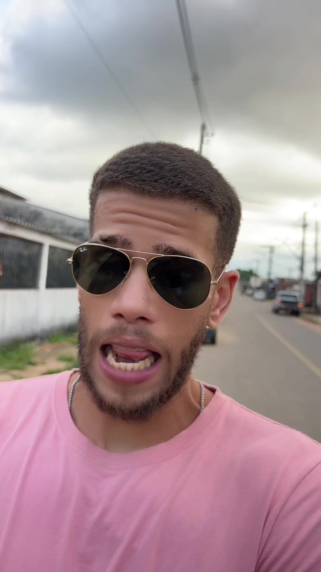 @Vitor Macario