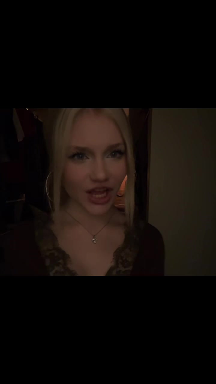 @blondinkaaaa