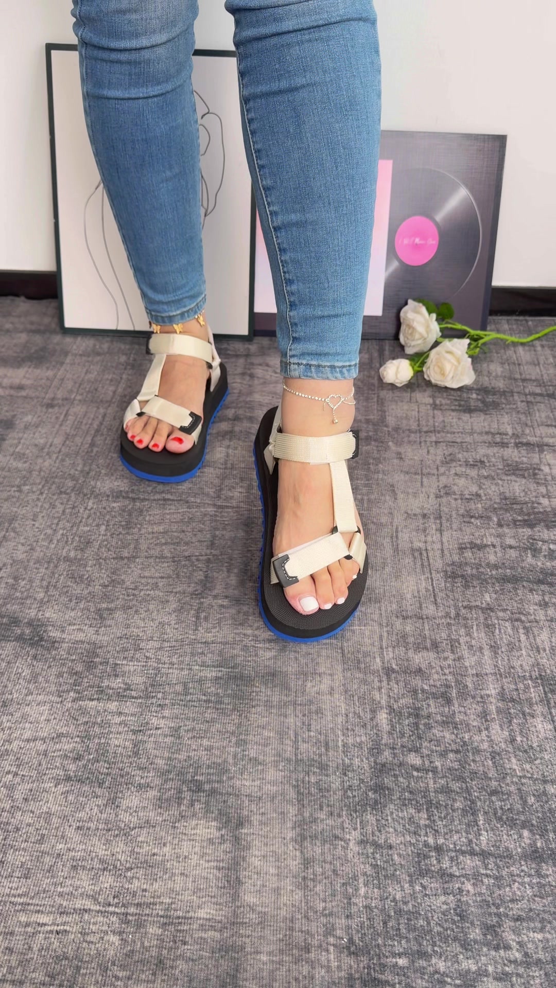 @Monica_fashion