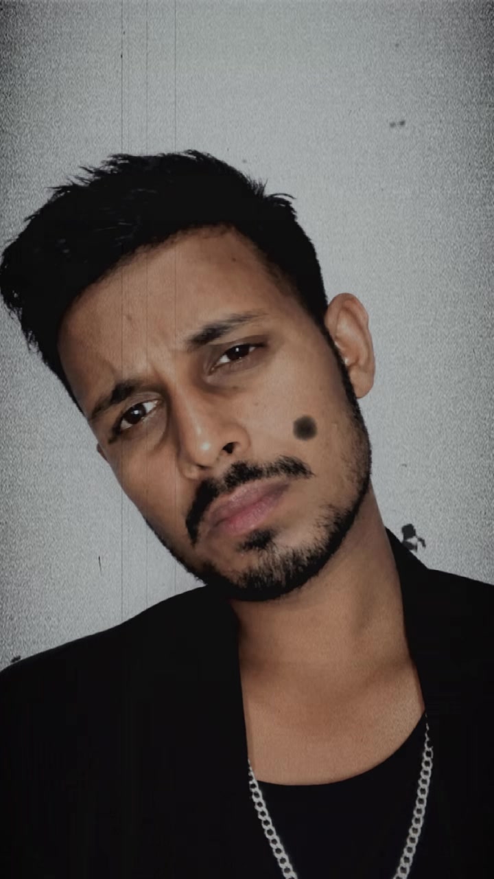 @💗SURAJ LOHAR THAKUR ❣️