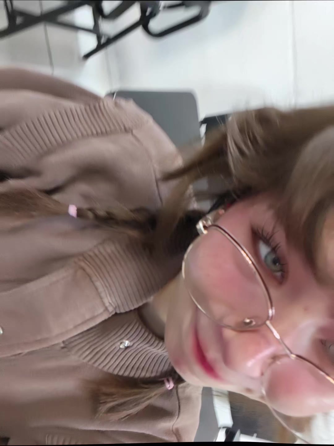 @𝐌𝐞𝐥