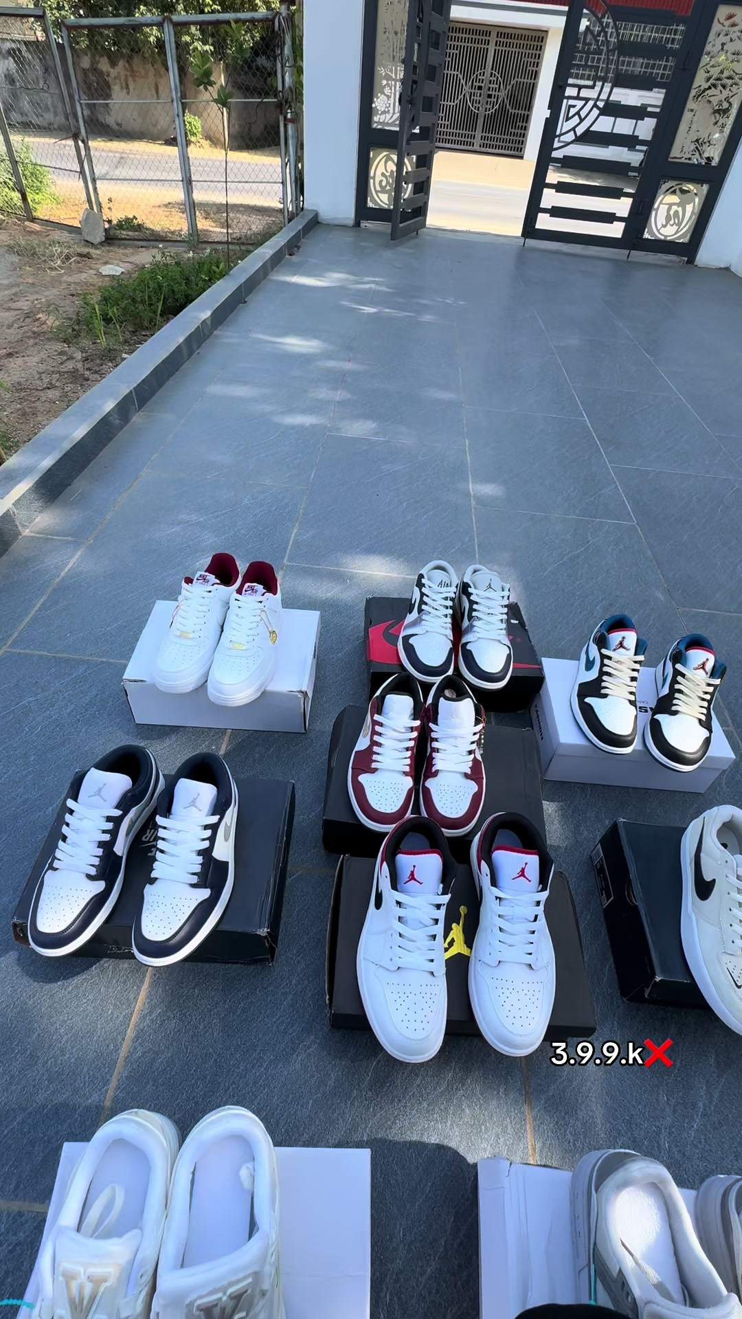@SneakerLuxury19