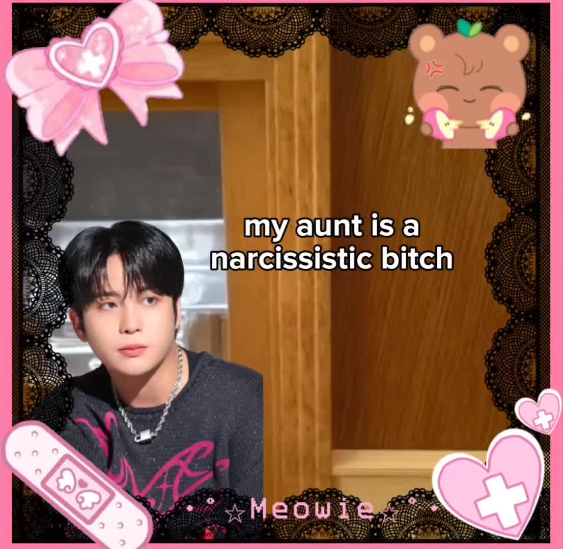 @•°☆Meowie☆°•