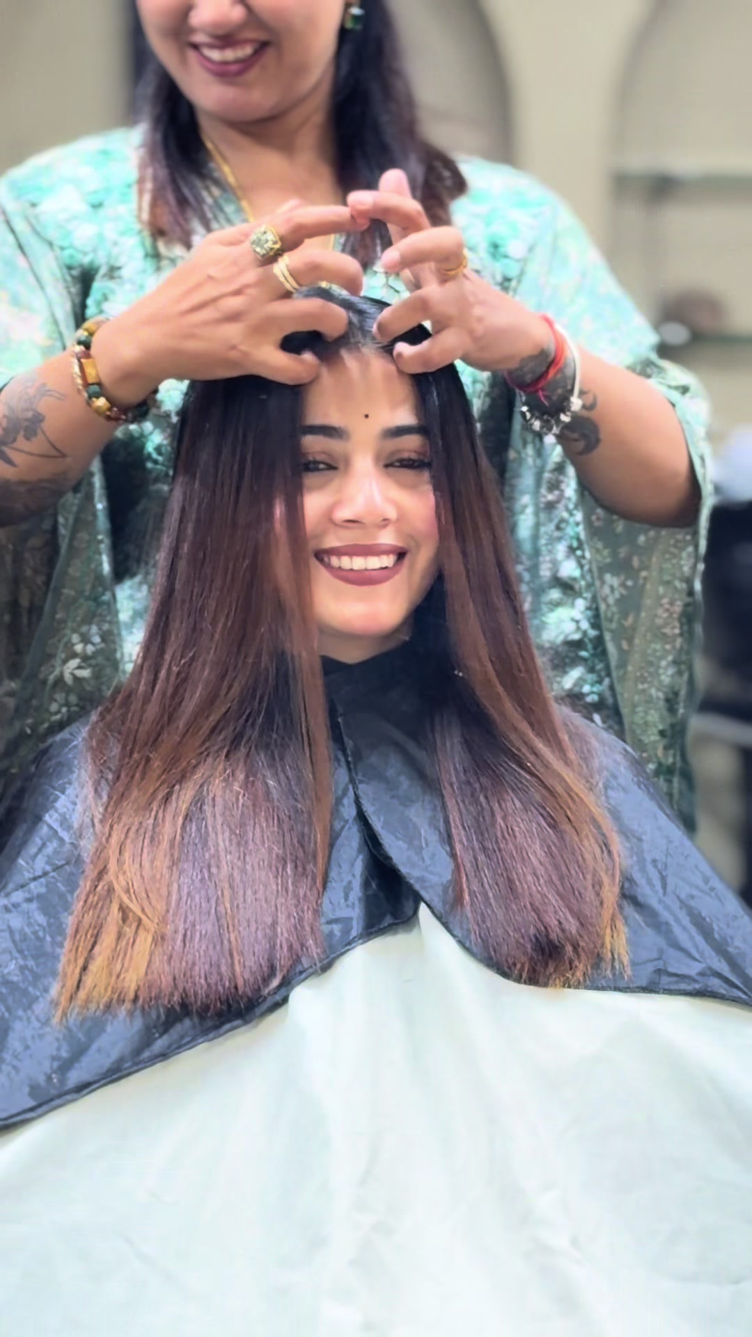 @Looks unisex salon