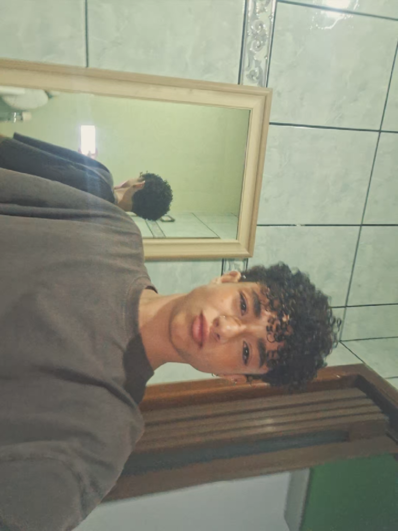 @Lucas Bolognesi