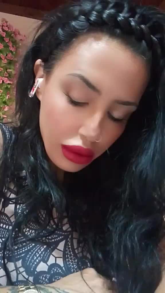 @Esmeralda