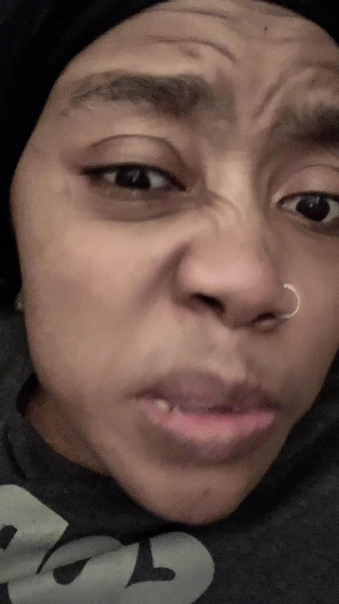 @pinky_am 🏳️🌈 lesbian