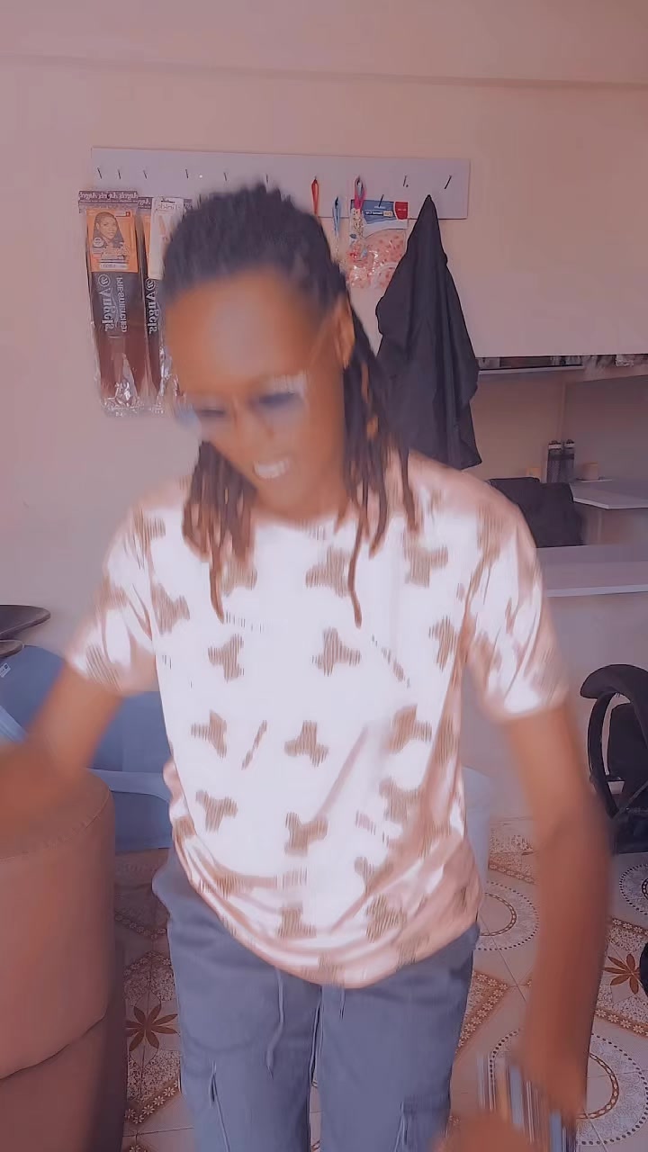 @anikoh235👣