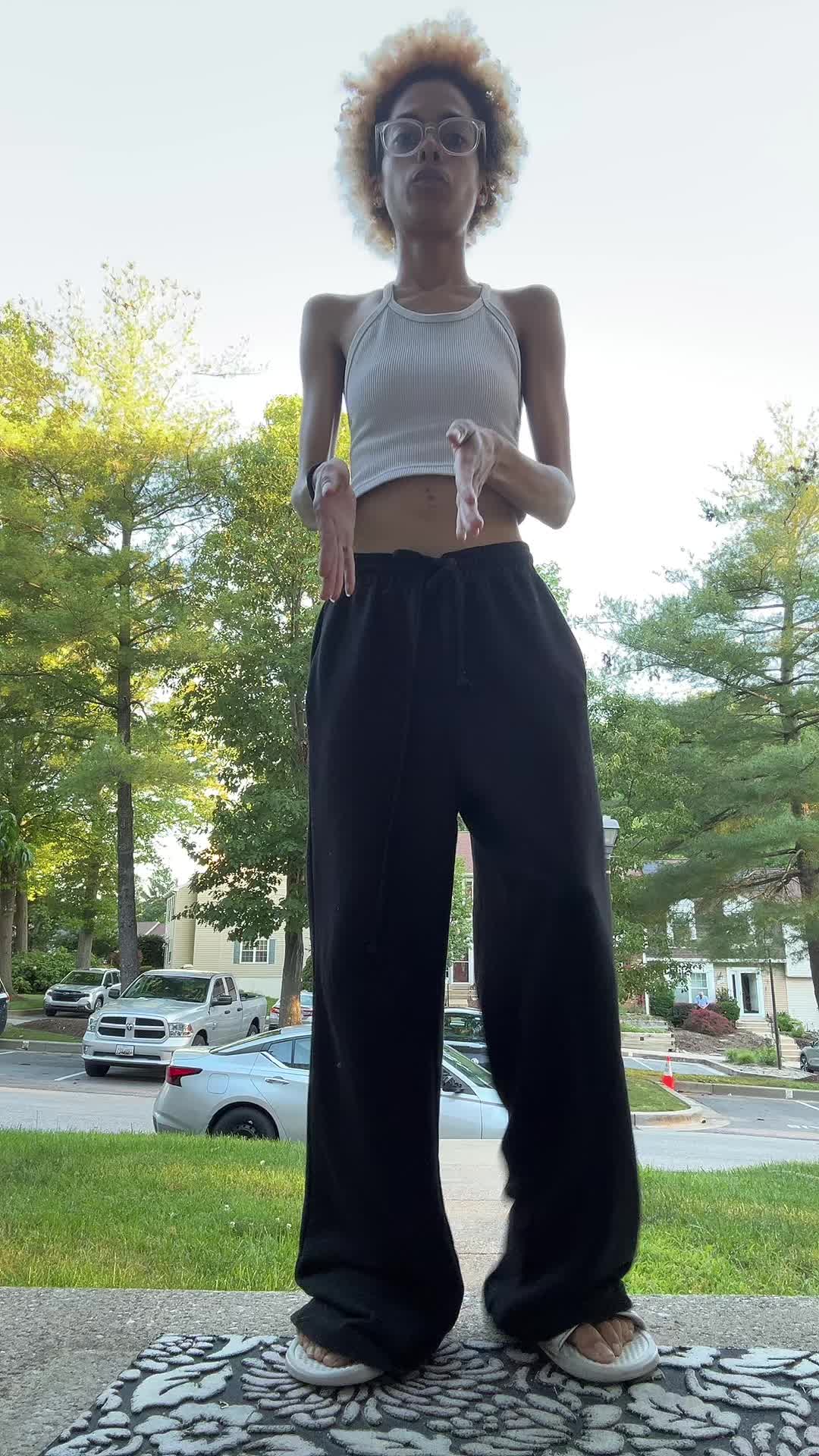 @nosmilingnini