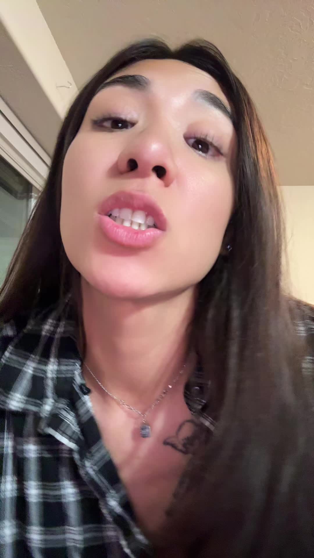 @justcallmeesme