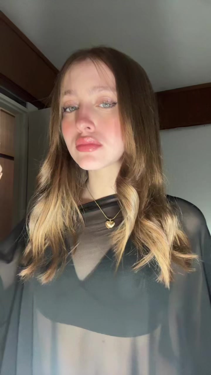 @𝒵𝑜𝑒𝓀𝓊𝓃𝒾𝓈𝒸𝒽𝒾
