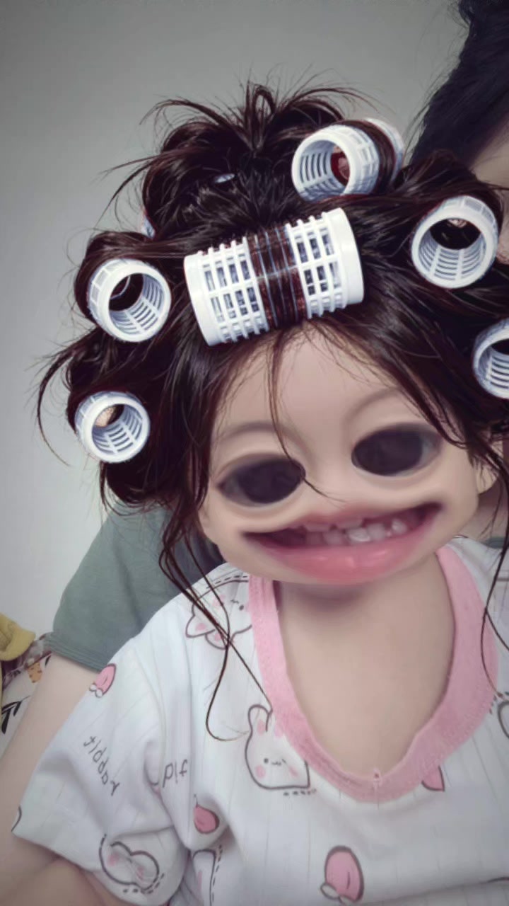 @SiSiTV 👶