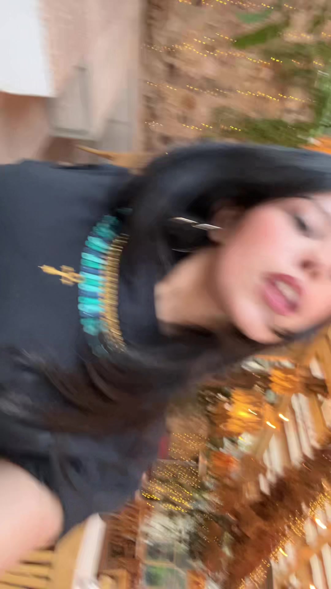 @โฅ