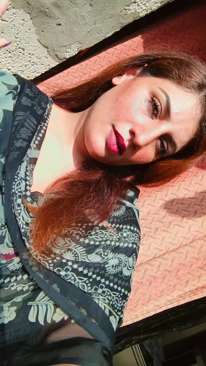 @🦬