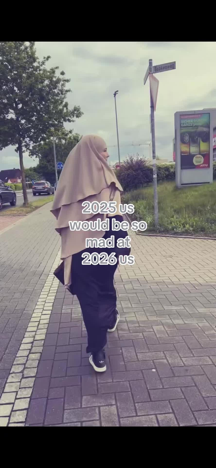 @naila.official