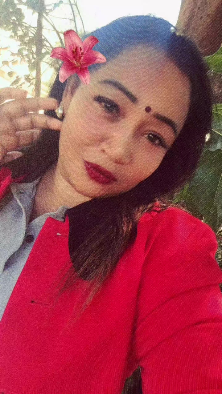 @Brinda_😗