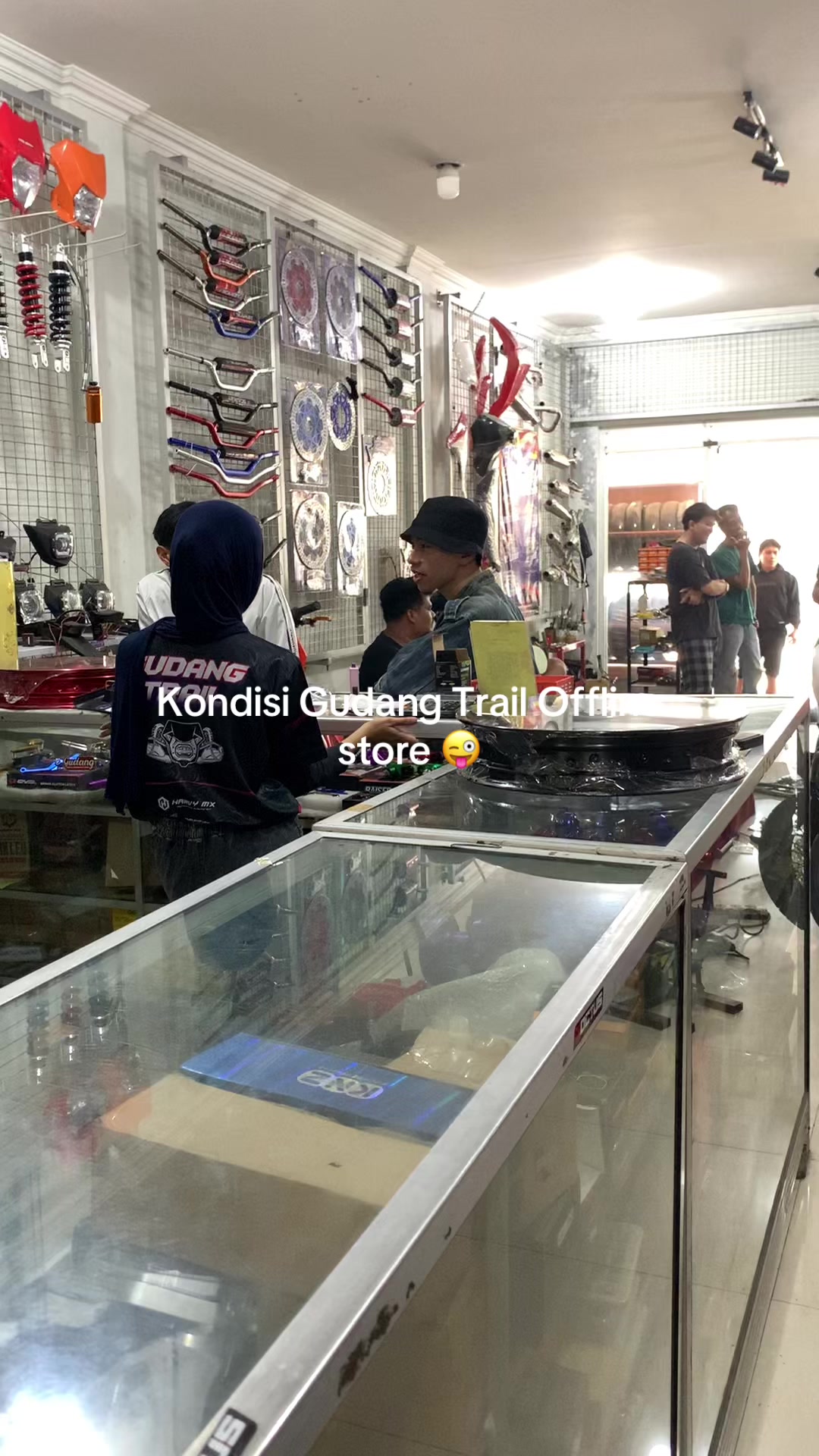 @Offline Store Gudang TraiI