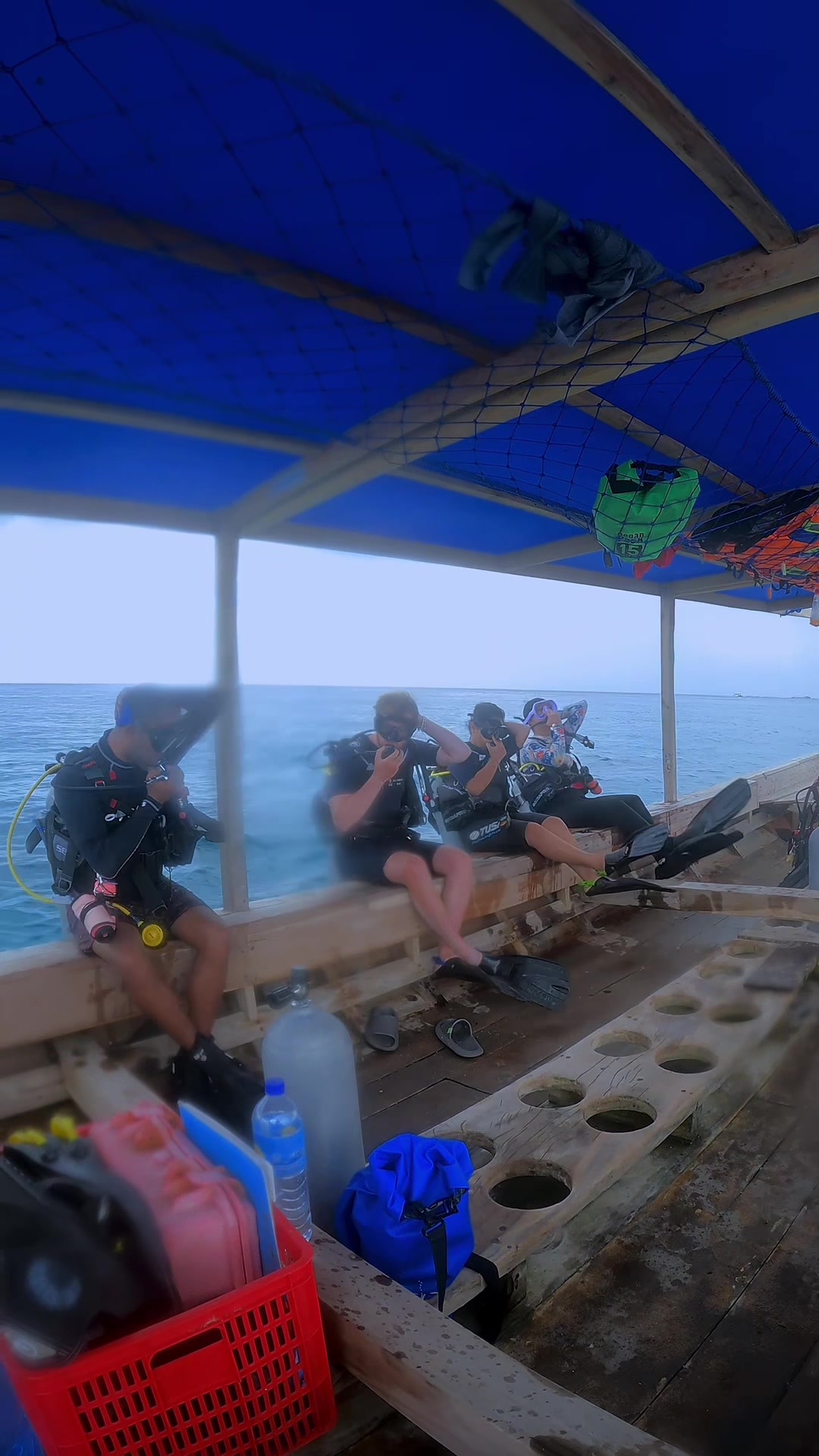 @vii