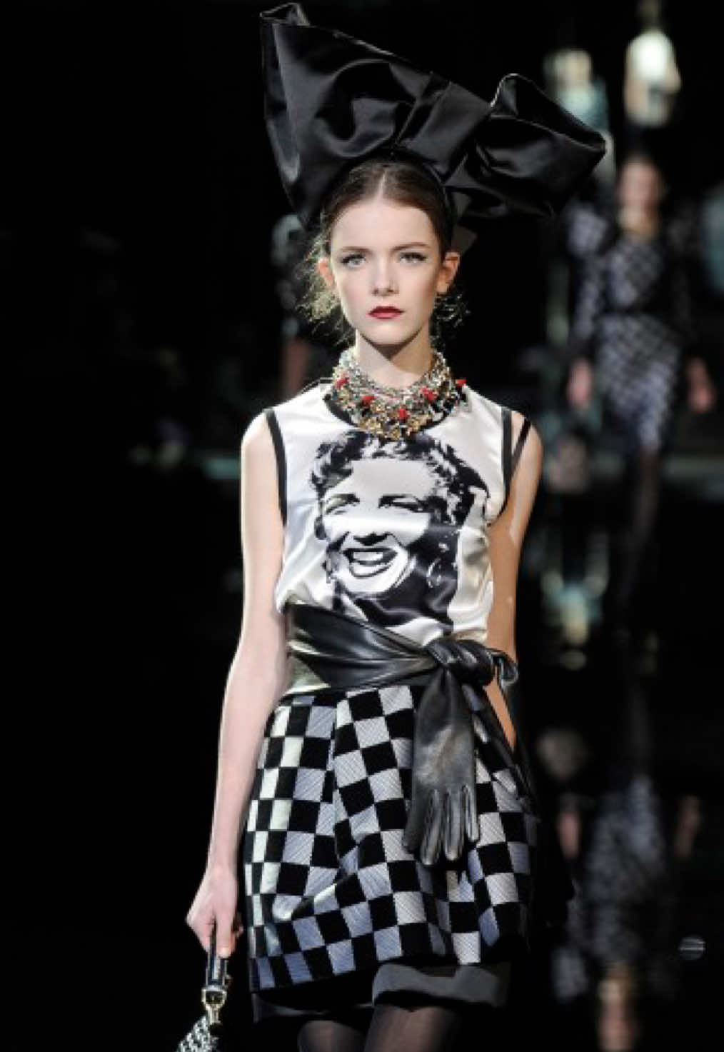 @halitella VERSACE 💜