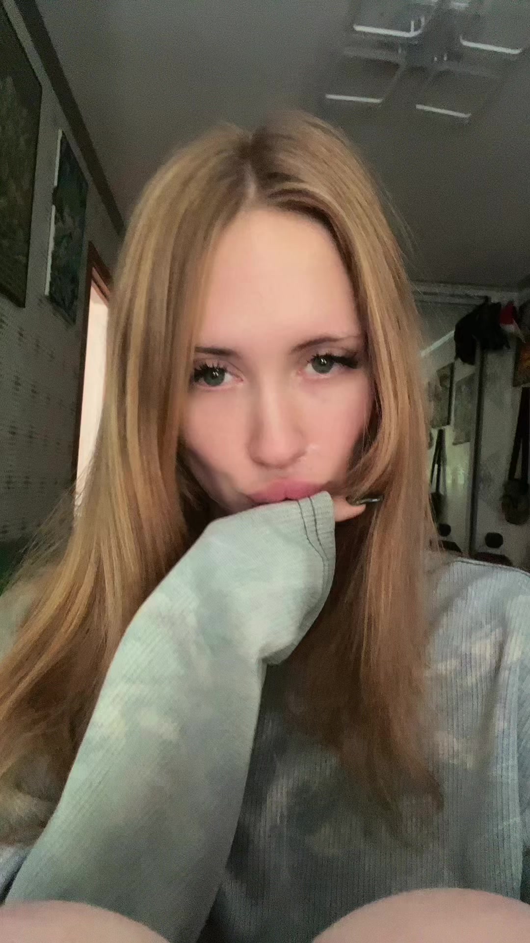 @каэтана
