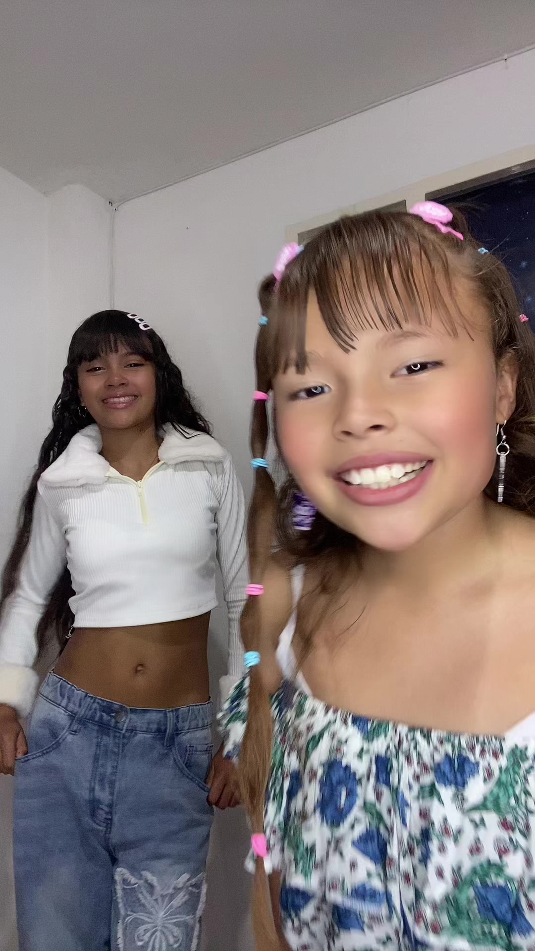 @NICOHLE Y VALENTINA