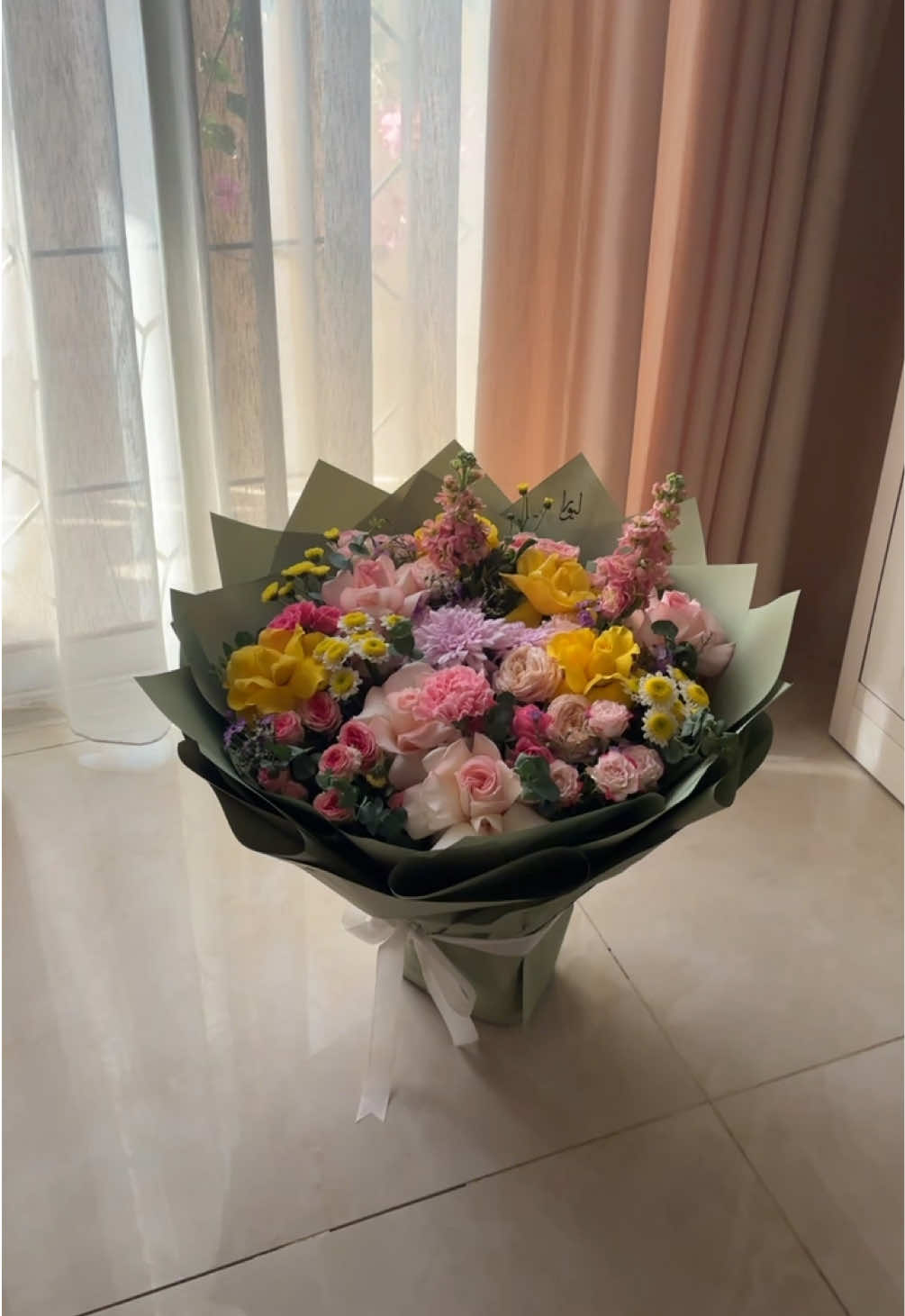 @LYORA FLOWERS | ليورا
