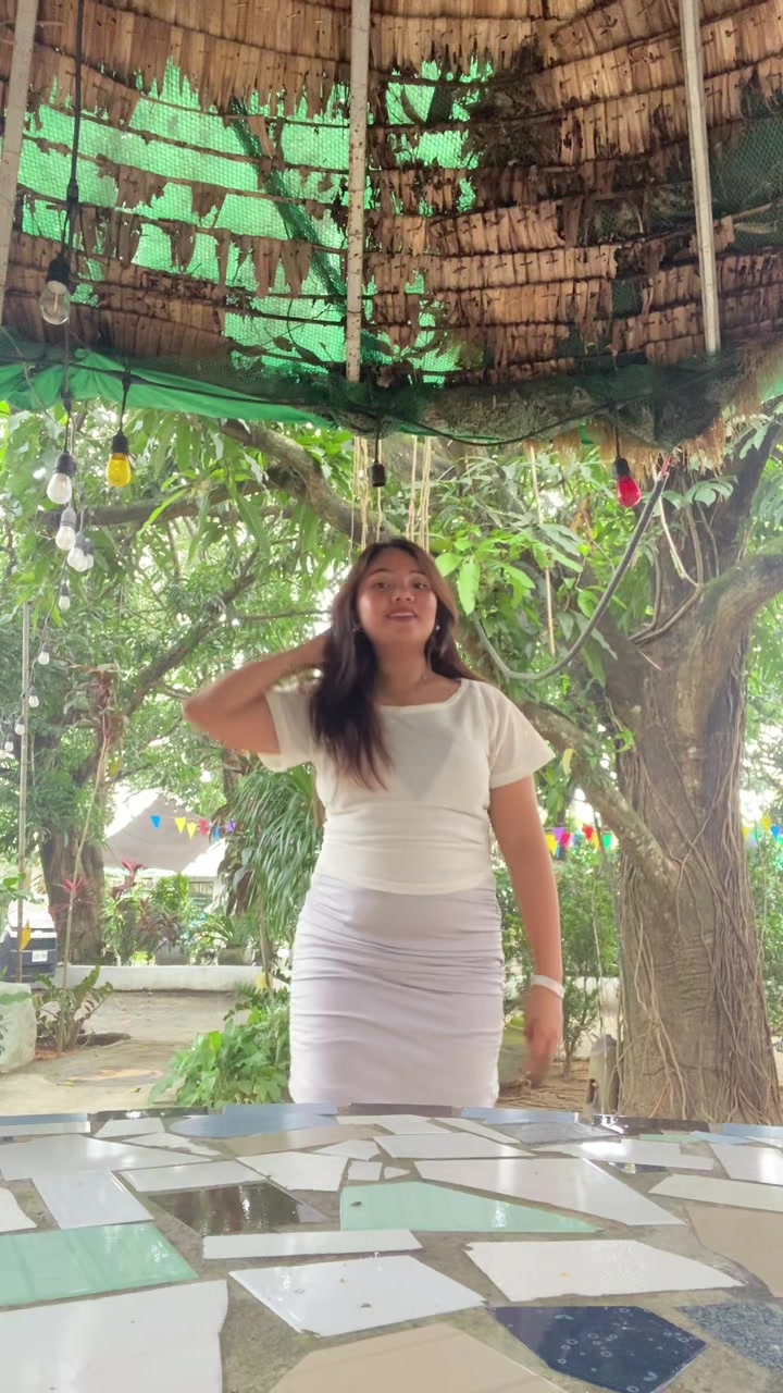 @Loura✨