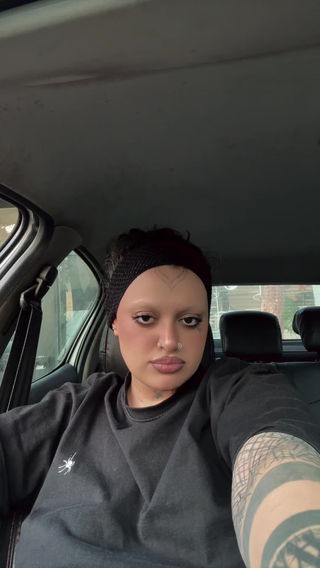 @andia🖤