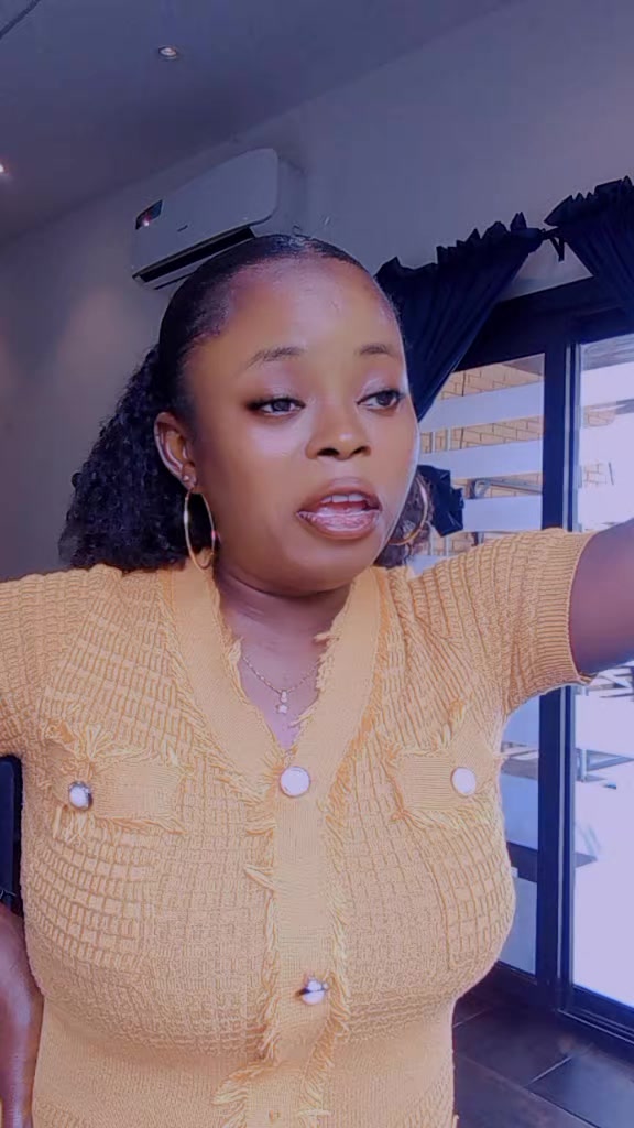 @tundebeccy