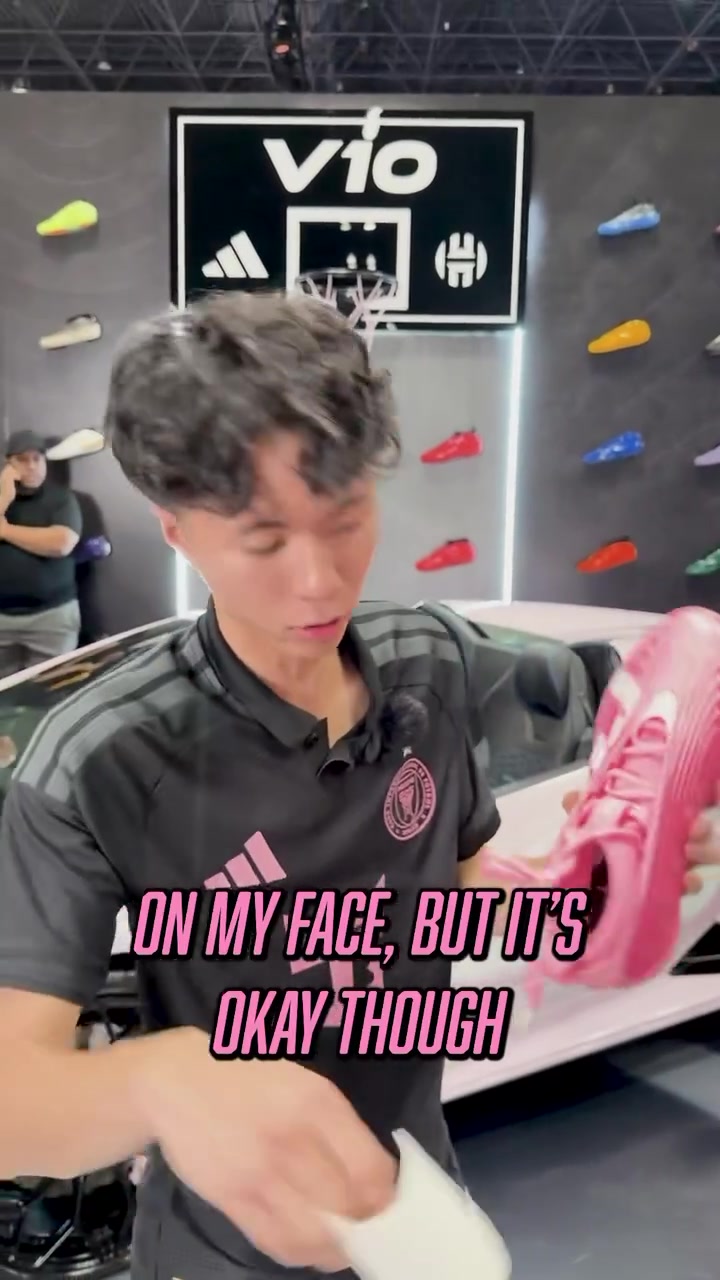 @B/R Kicks