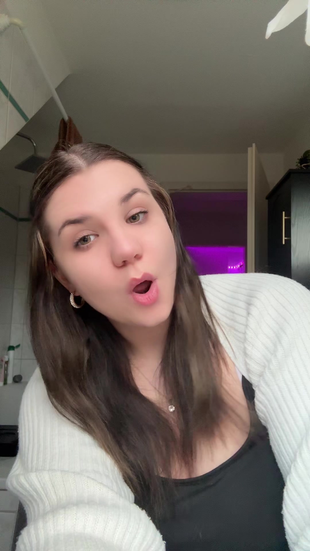@vivien.ze