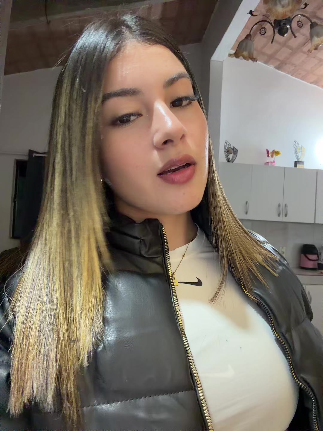 @Camila
