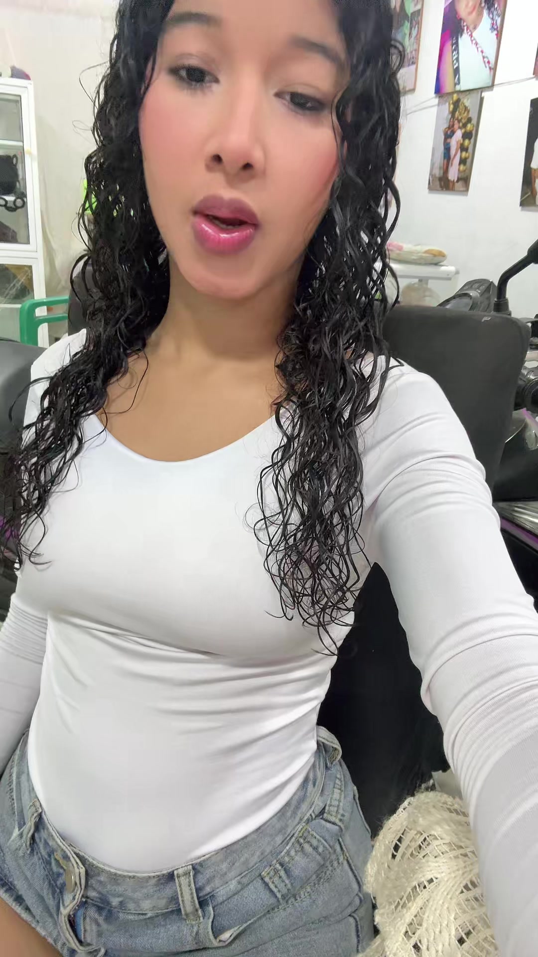 @Lorena🌟