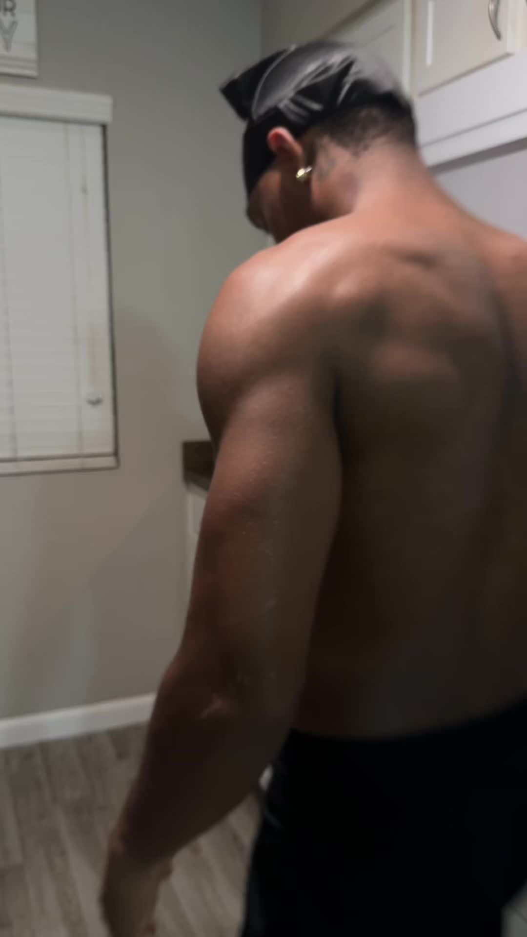 @Avii.