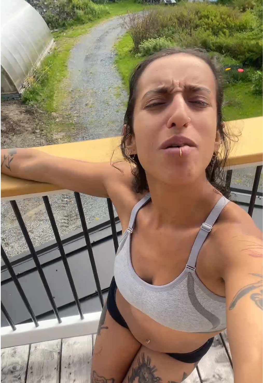 @tanacoochie🍸🍋&zwj;🟩