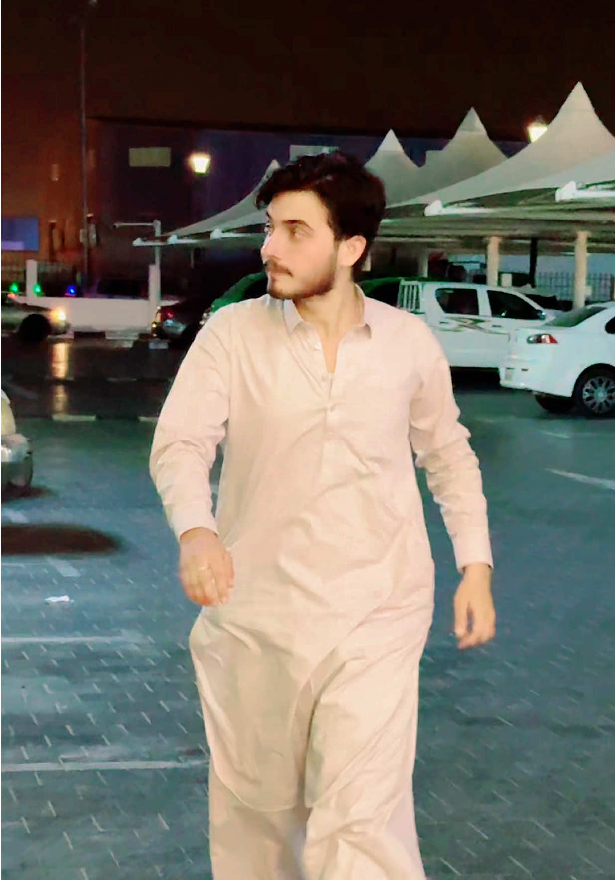 @navid_qatar🇶🇦