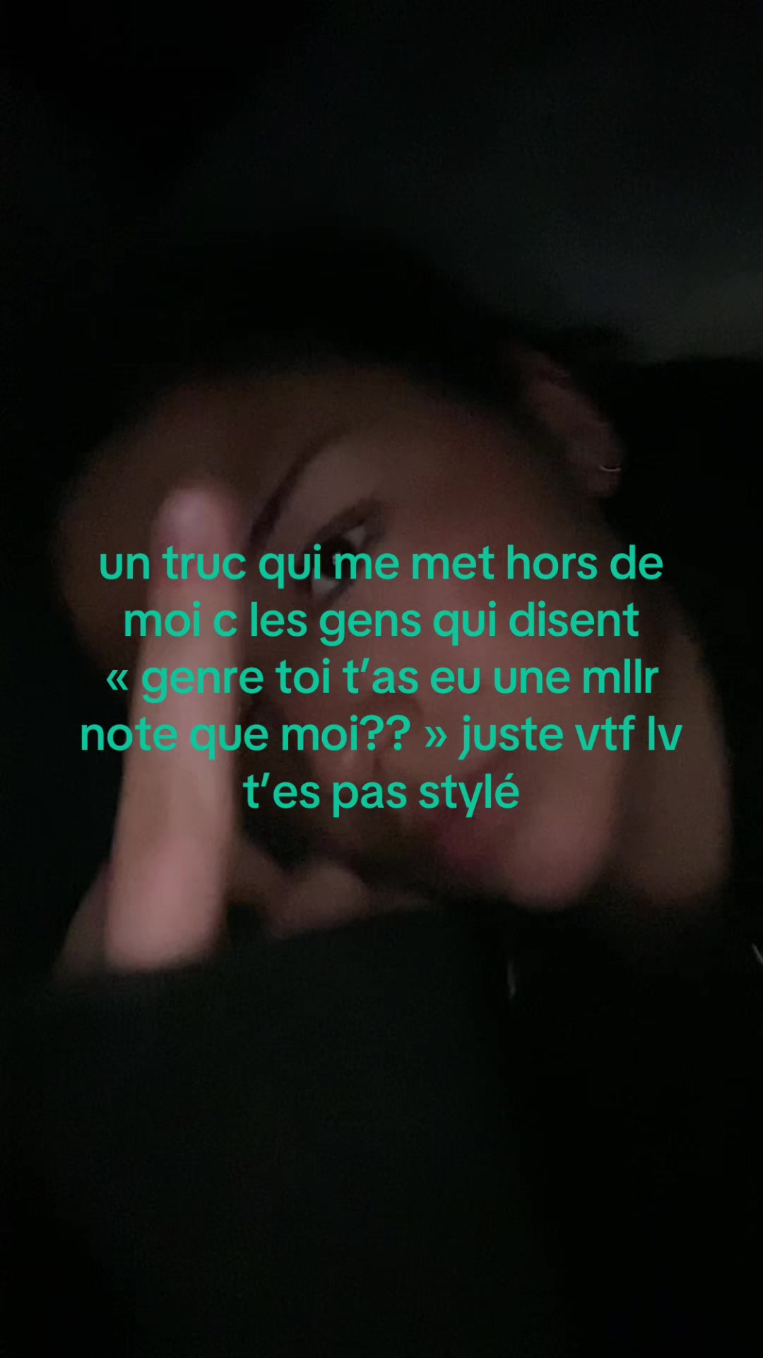 @~
