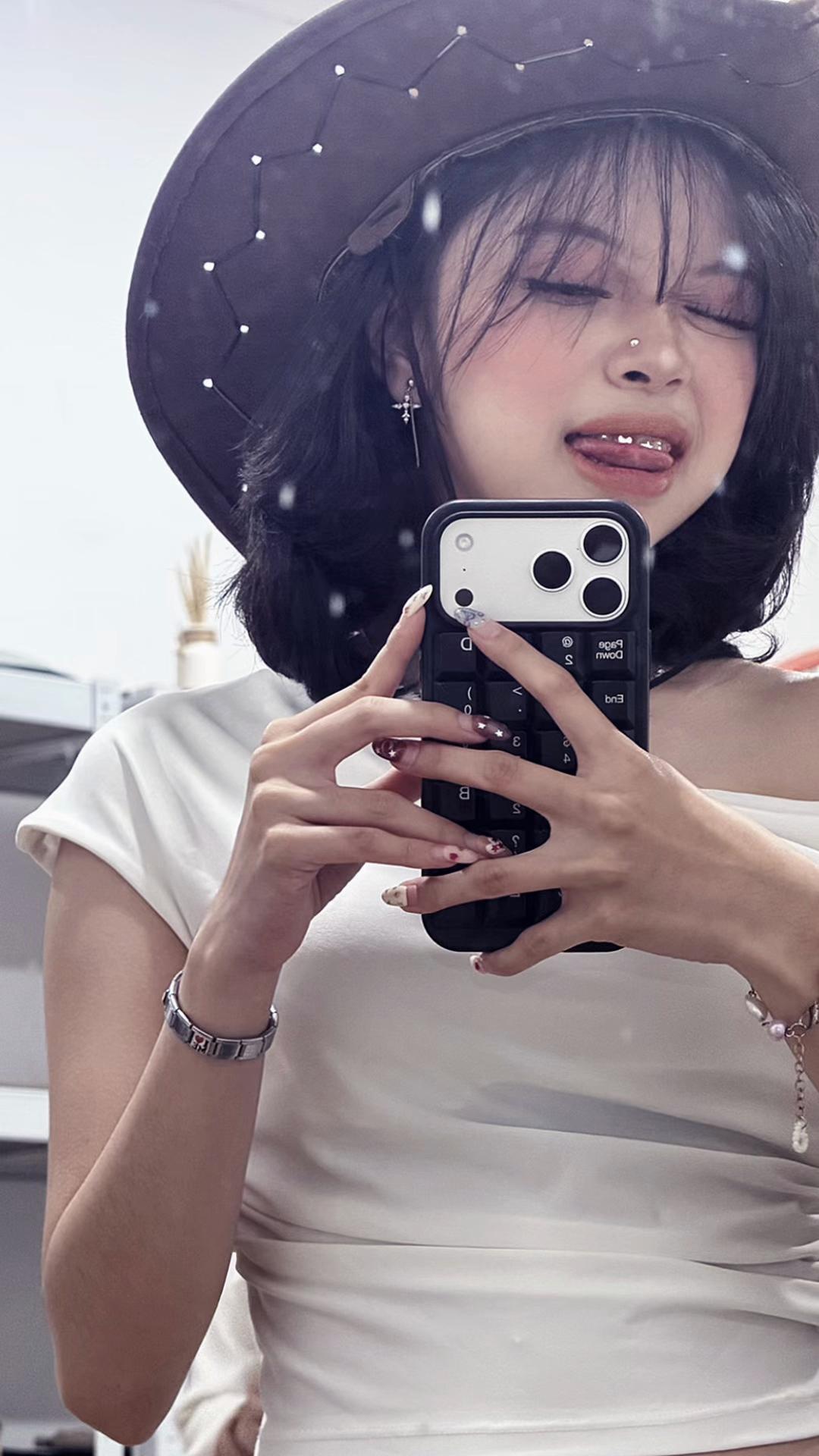 @KETLINNN