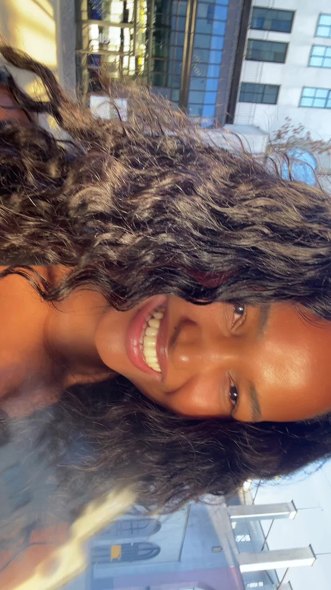 @Emilly Camila