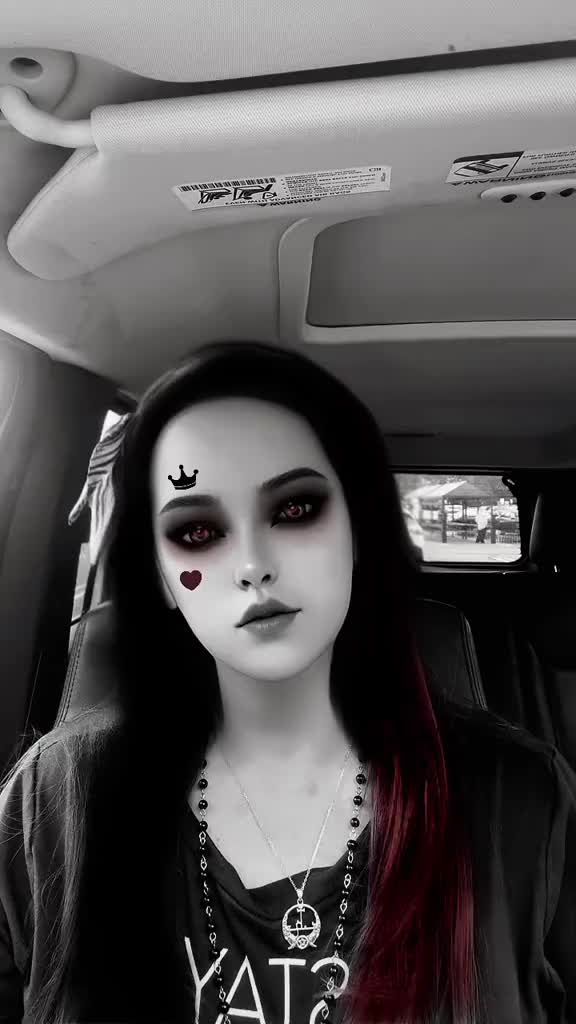 @Bleedingrose🌑🔮