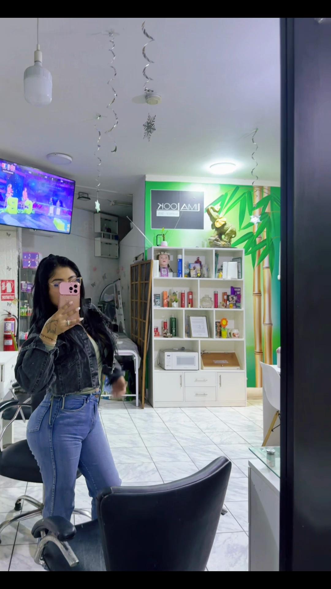 @Nuria Studio