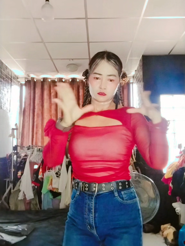 @★มิ้น^^"เอวซิ่ง★🏠สาริกา🇹🇭