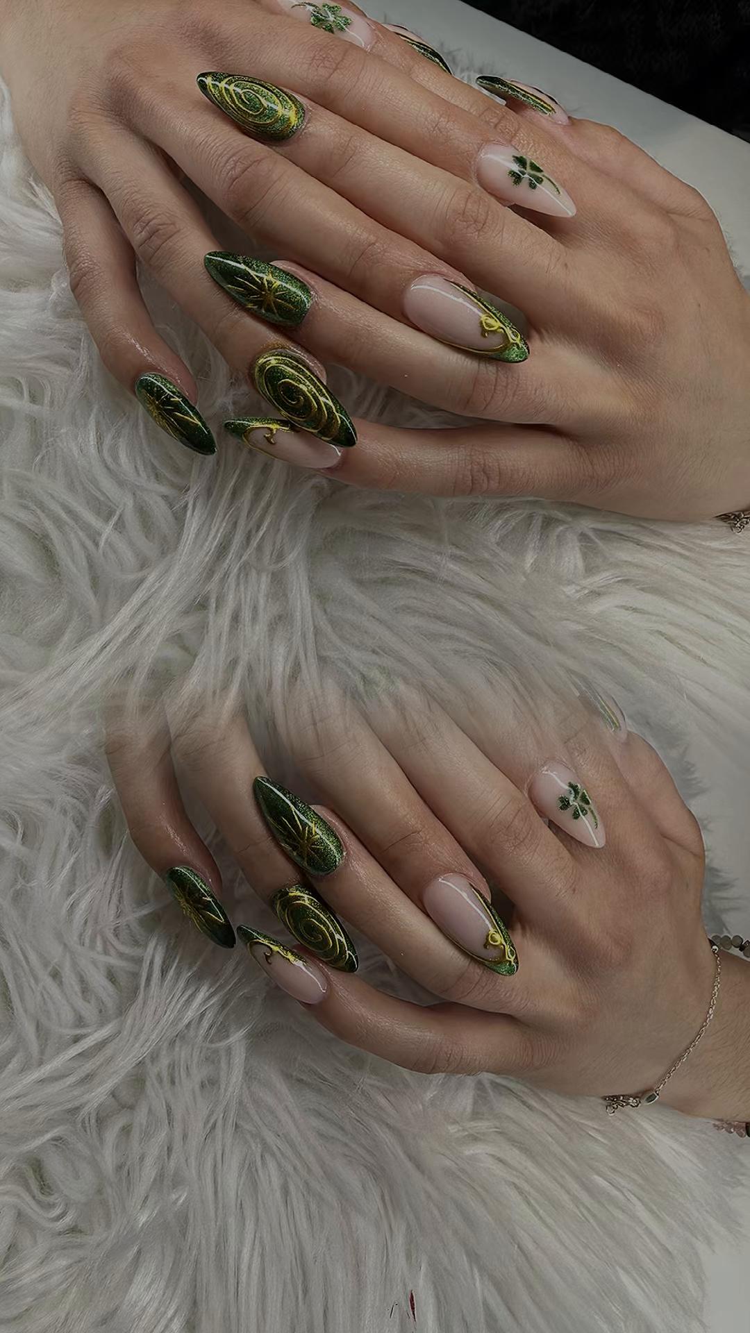 @Gloss Nail & Spa